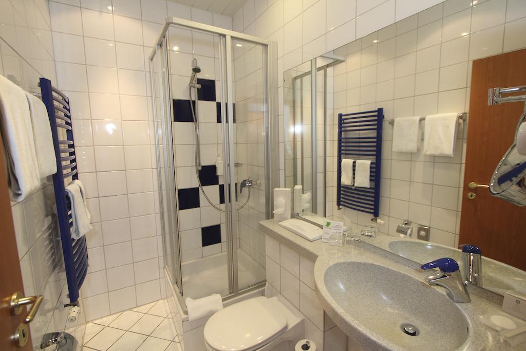 Parkhotel Tillmanns Eltville am Rhein Oda fotoğraf